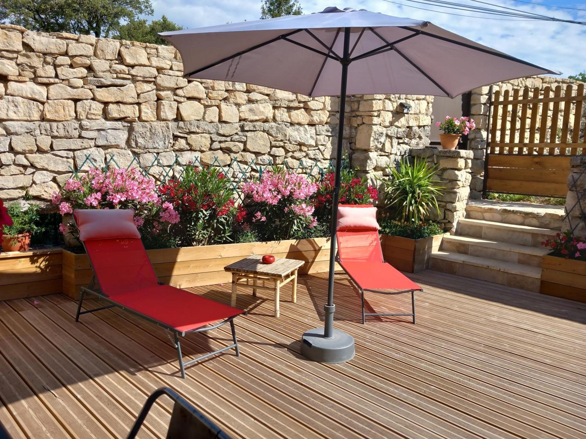 Chez Daniele Chambre Avec Jacuzzi Et Terrasse Privee Murs (Vaucluse) Exterior foto
