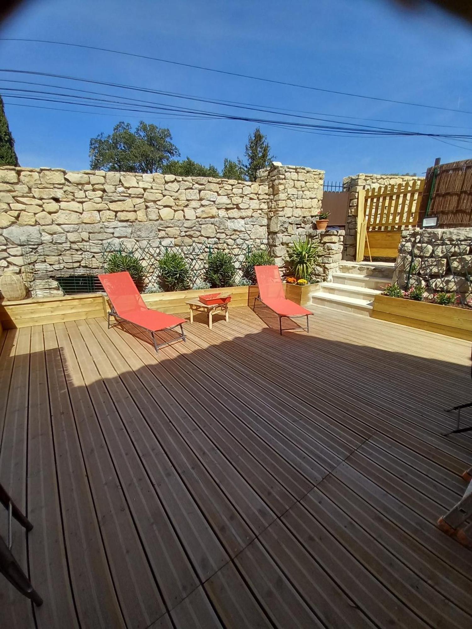 Chez Daniele Chambre Avec Jacuzzi Et Terrasse Privee Murs (Vaucluse) Exterior foto